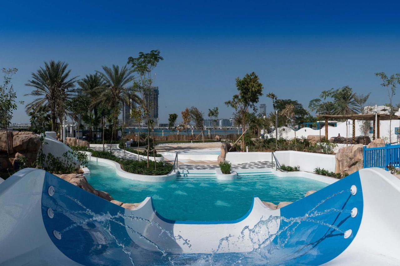 Le Meridien Mina Seyahi Beach Resort & Waterpark Dubai Exteriör bild